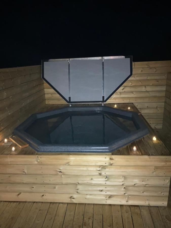 Iceland Inn Lodge, Entire Place With Hot Tub. Selfoss Ngoại thất bức ảnh