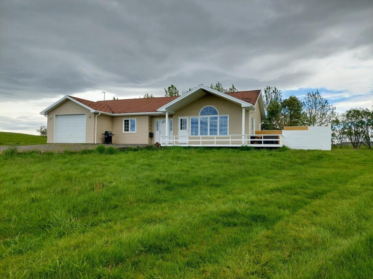 Iceland Inn Lodge, Entire Place With Hot Tub. Selfoss Ngoại thất bức ảnh